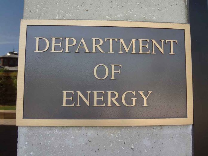 New Report Casts Disturbing Light on Department of Energy