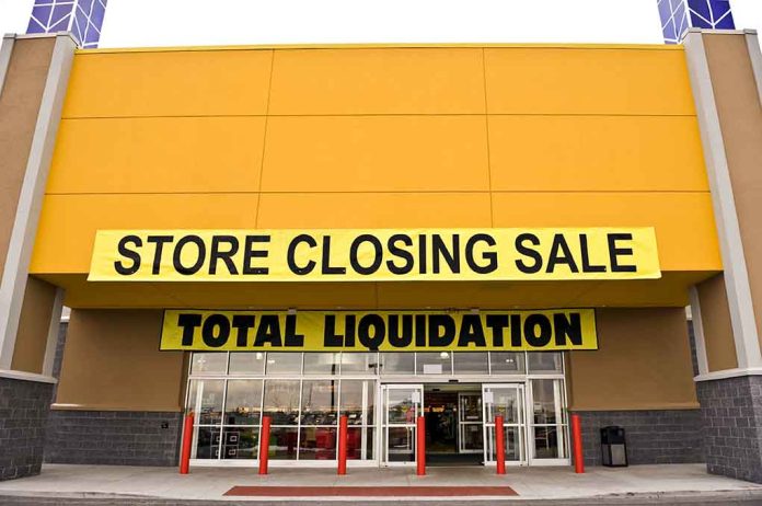 Hundreds of Stores in US Set To Close This Year