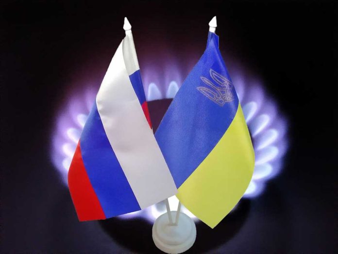 43116361 featured image Russian and Ukrainian flags
