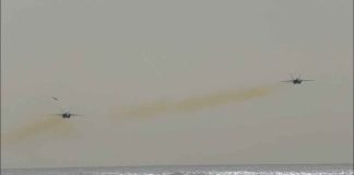 Beach Umbrellas Launch, Tents FLY — SHOCKING, UNEXPECTED BLAST Blue Angels sneak pass Pensacola Beach 7/15/26
